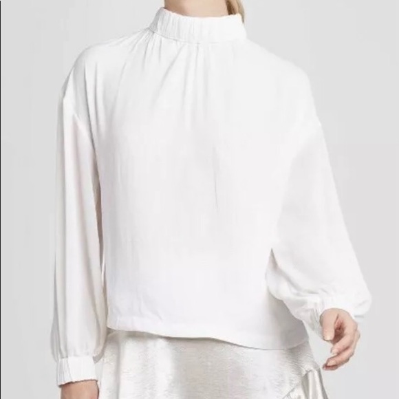 Gesso White Minimalist Chiffon Style Top Blouse - Picture 2 of 8